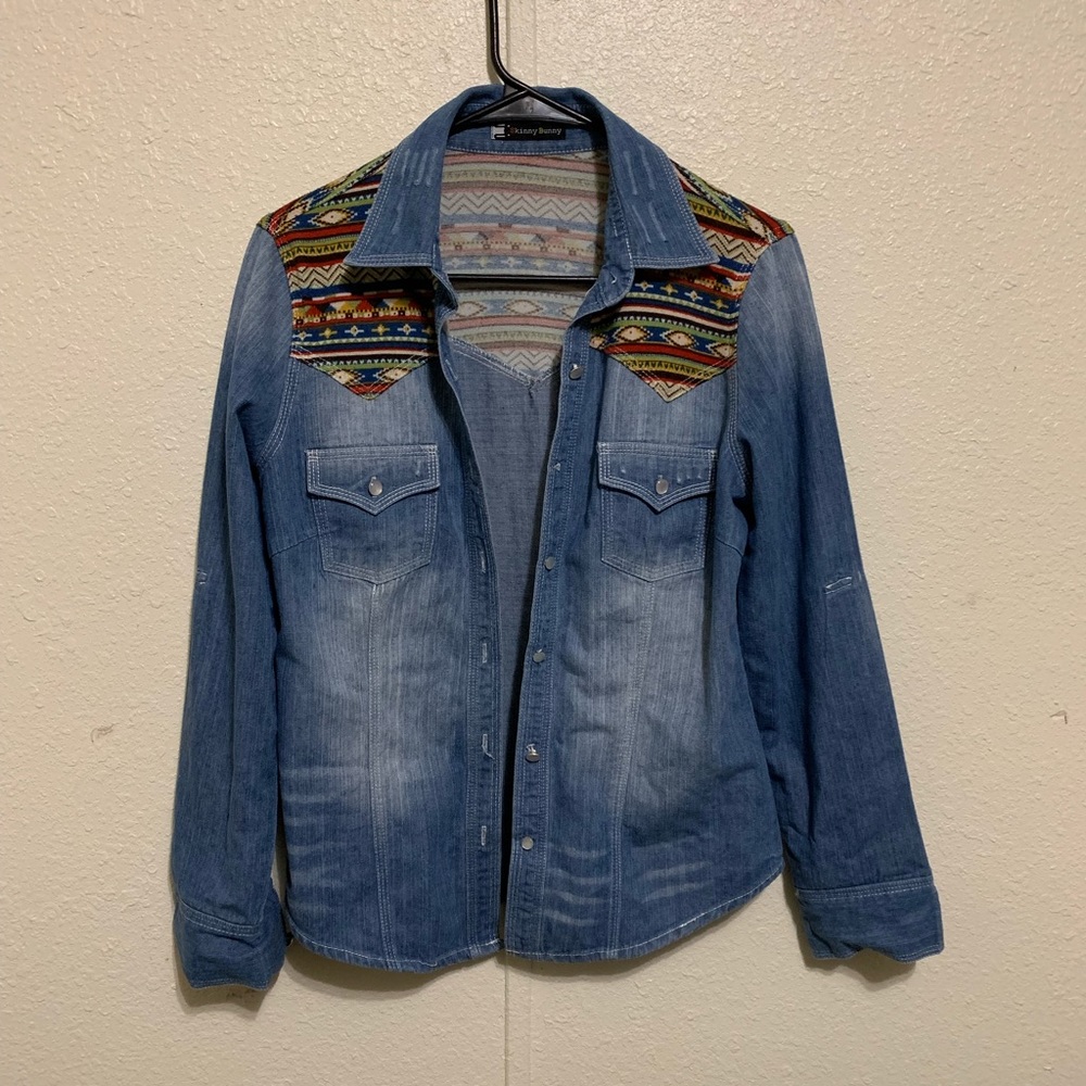 Button down - Picture 2 of 2